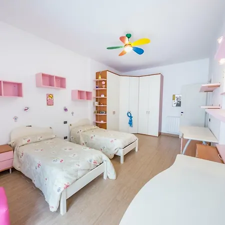 Casa A'marina צ'פאלו
